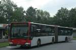 busse/160089/mercedes-benz-o-530-g-6826-hier Mercedes-Benz O 530 G (6826) hier als Linie 730 nach Freiligrathplatz, aufgenommen an der Haltestelle 'Vennhauser Allee' in Dsseldorf-Eller am 28.07.2011. 