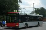 busse/160090/man-a21-nl-263-7404-hier MAN A21 NL 263 (7404) hier als Linie 761 nach 'Ratingen-Homberg', aufgenommen am  25.07.2011 an der Haltestelle 'Ratingen Mitte'. 